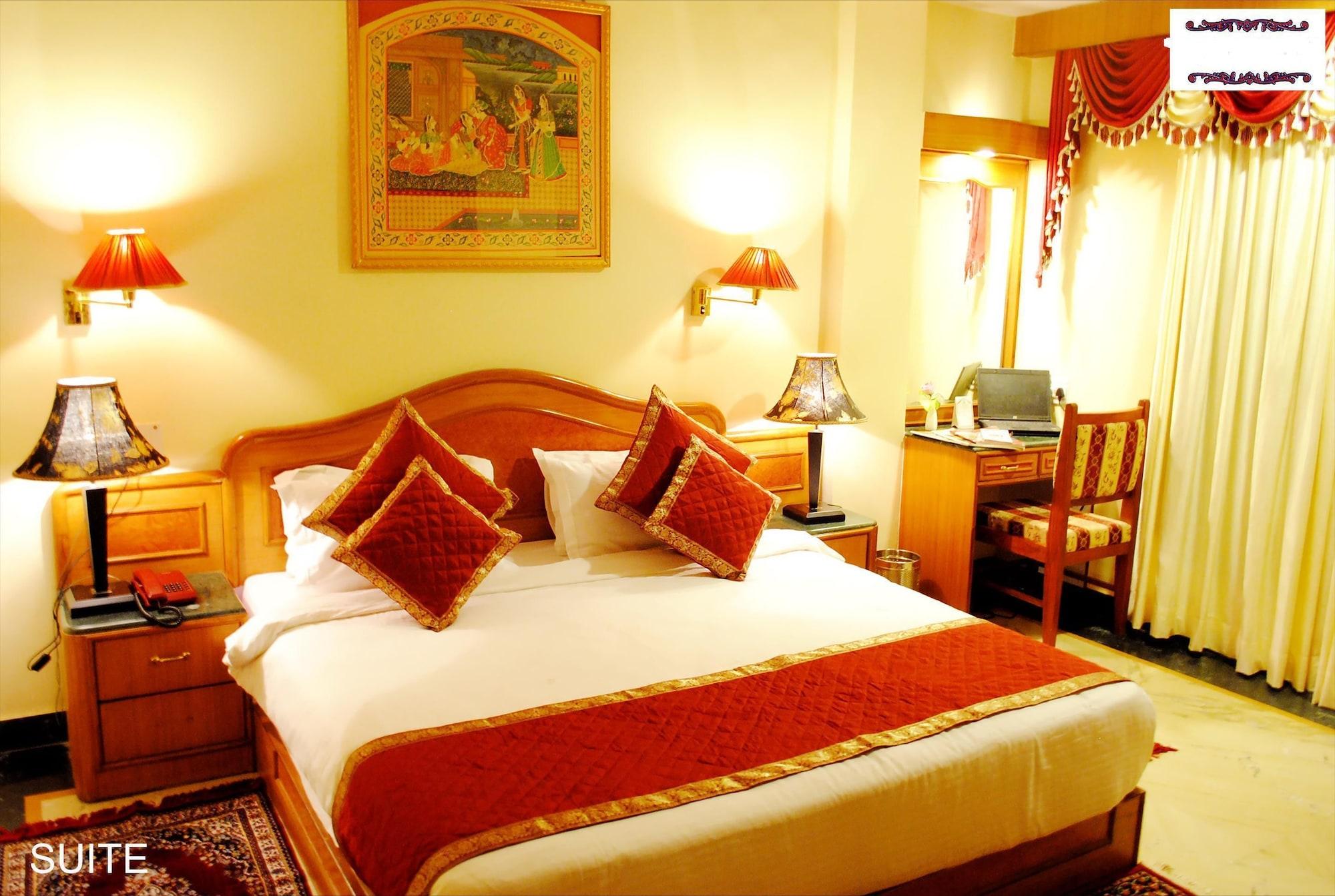 Hotel Fort Chandragupt ชัยปุระ ภายนอก รูปภาพ