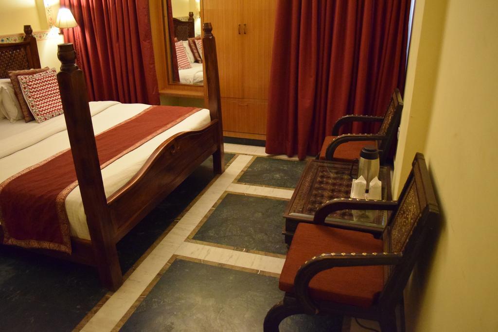 Hotel Fort Chandragupt ชัยปุระ ภายนอก รูปภาพ