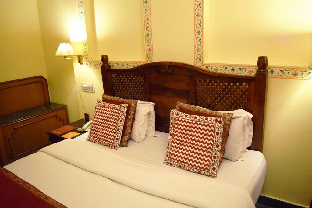 Hotel Fort Chandragupt ชัยปุระ ภายนอก รูปภาพ