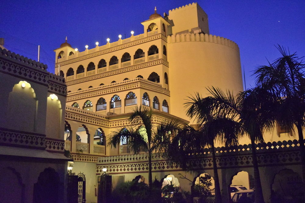 Hotel Fort Chandragupt ชัยปุระ ภายนอก รูปภาพ